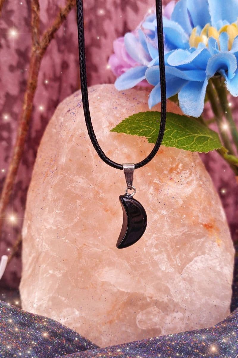 Pendentif et chaîne lune ébène — visuel 1